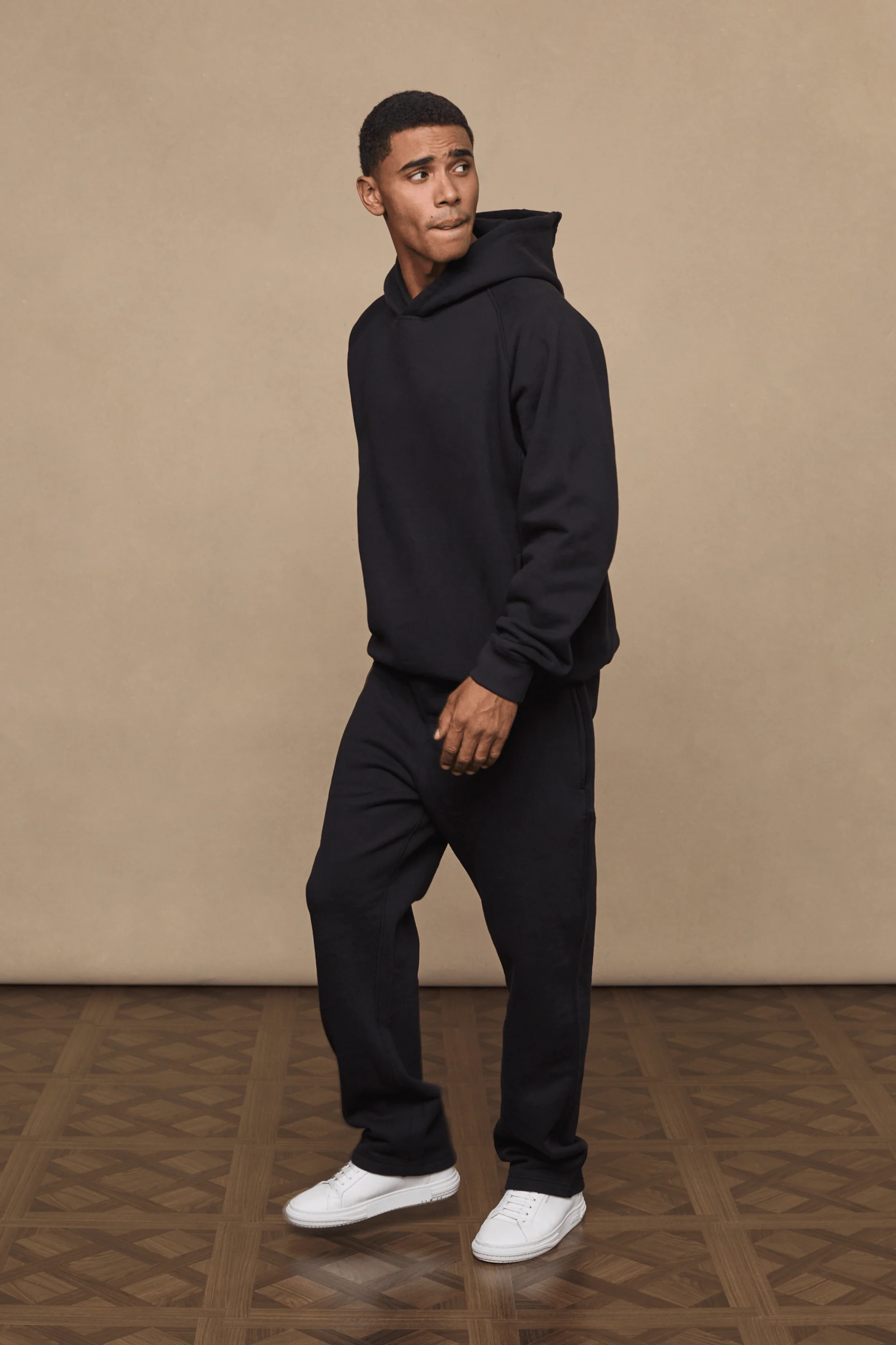 Axel Straight Leg Jogger - Black - Image 4