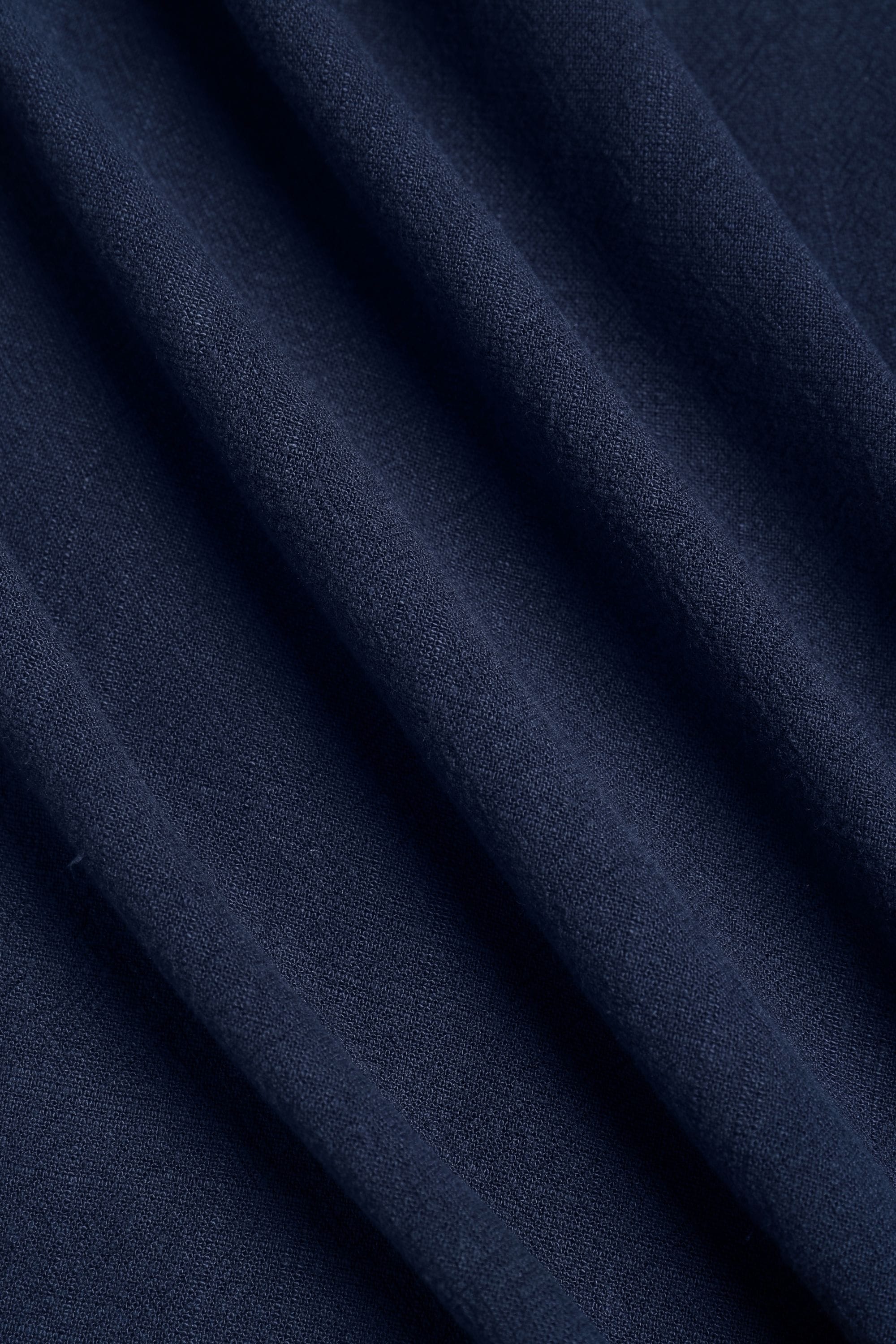 Cami Linen Classic Collar Shirt - Navy - Image 9