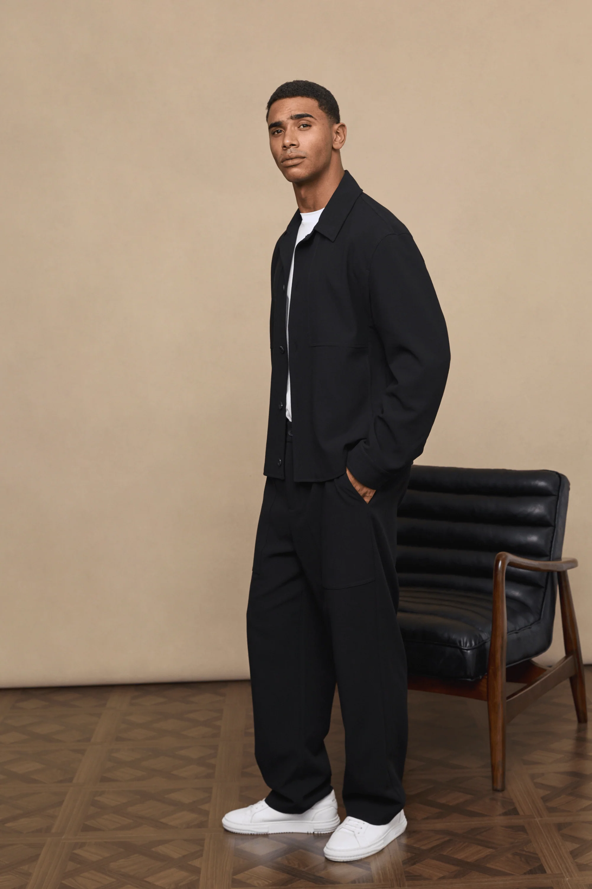 Julien Relaxed Panelled Trouser - Black - Image 12